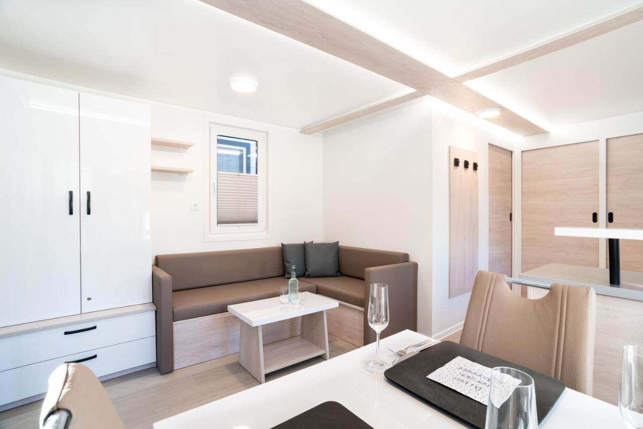 The Sea Lodges Portoroz - Bootshaus Floating Sea House Buitenkant foto