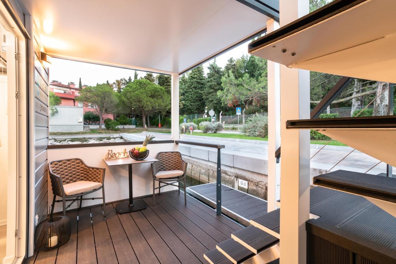 The Sea Lodges Portoroz - Bootshaus Floating Sea House Buitenkant foto